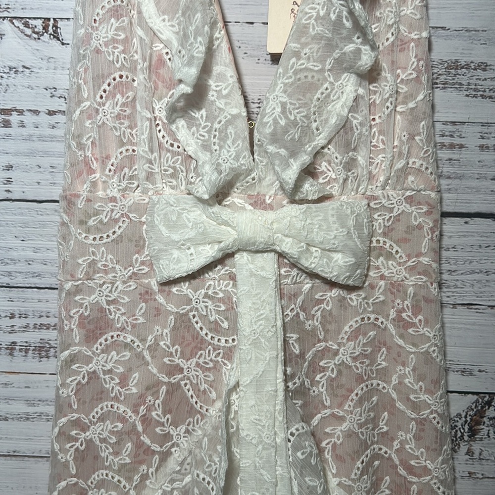 For Love & Lemons
Sweet Disposition Dress Ivory Floral NWT Large - Picture 12 of 16
